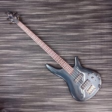 Guitare basse électrique