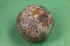 Boule de fer. Arquebuse ou