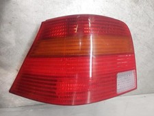 Feu arriere principal gauche