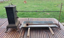 Ancien tourne broche à foyer