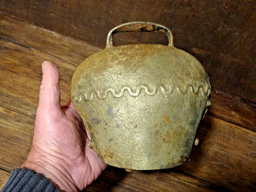Ancienne cloche vache - cloche,