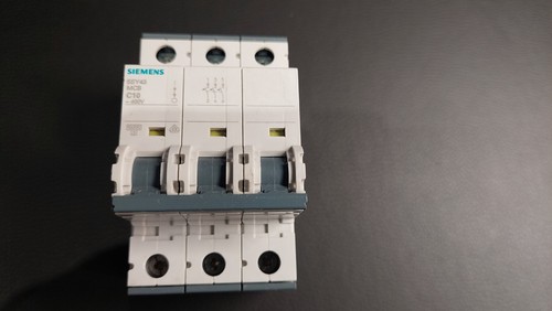 Disjoncteur siemens 5sy4310 - disjoncteur,