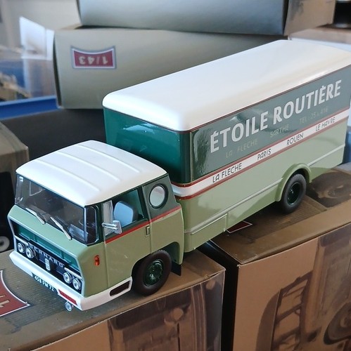 Camion miniature étoile - ,