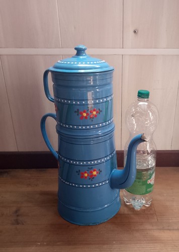 Ancienne cafetière tôle - ancienne,