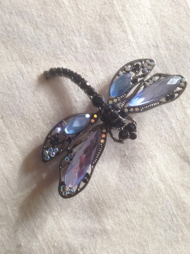 Broche libellule pierre bleue