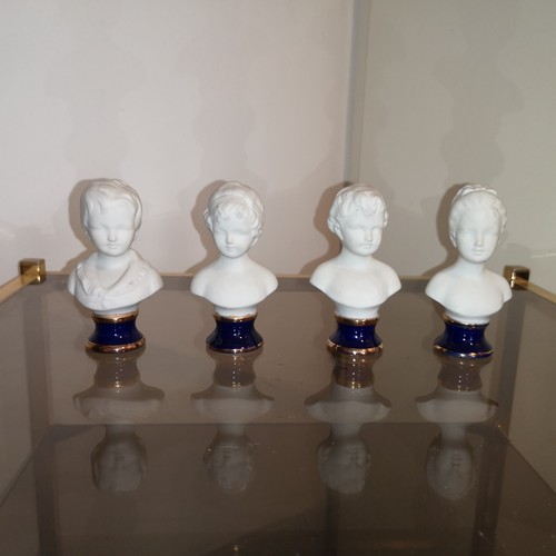 Ensemble petits bustes - 4,