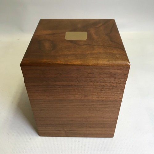 Wood cigar humidor - cigar, brass
