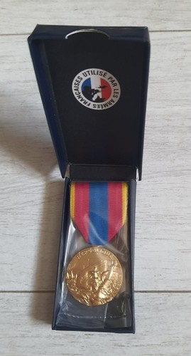 Médaille défense - médaille, la