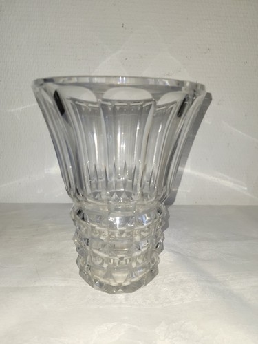 Vase cristal signé saint - en,