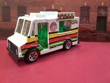 Mattel 1:64 1998 Snack Truck with Design. White.