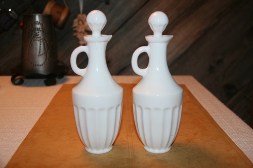 Vintage white oil - vintage,
