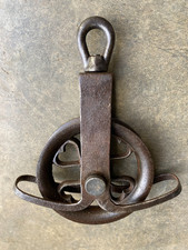 Ancienne  poulie en fer et fonte 32,5 cm