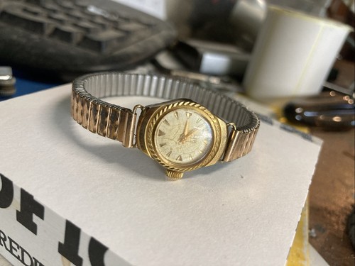 Ancienne montre femme lip - femme,