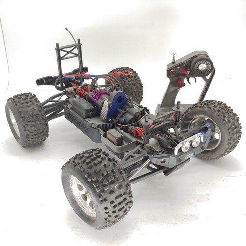 Traxxas revo summit - /,