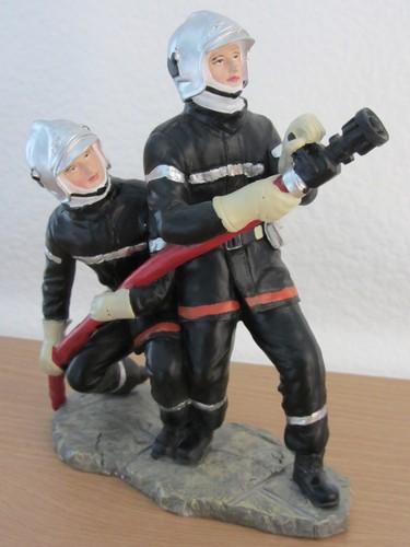 Sapeurs pompiers résine - pompiers,
