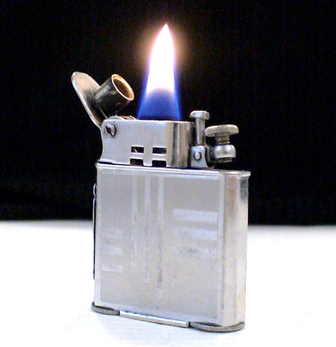 Briquet essence abdulla - *,