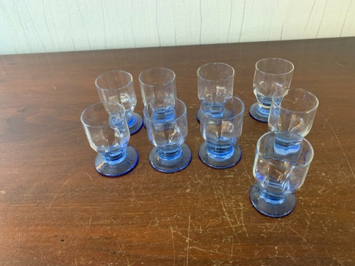 Verres bleu eau en - a,