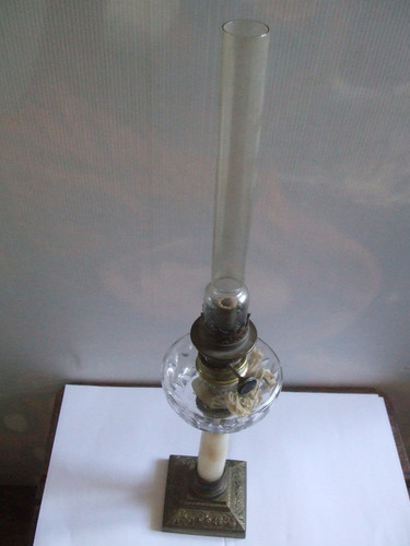 Lampe pétrole ancienne - lampe,