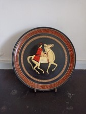 ASSIETTE EN CERAMIQUE SIGNE