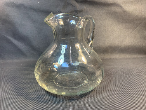 Ancienne belle carafe - , eau