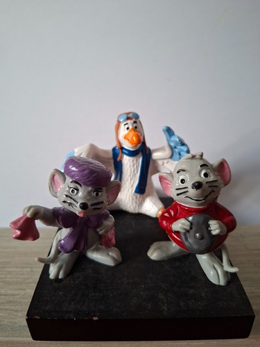 Lot figurines bully - 3,