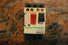 DISJONCTEUR MOTEUR, TRIPHASE