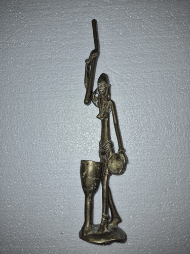 Statuette africaine ancienne - 1,