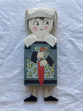 ANCIEN PERSONNAGE  EN CARTON