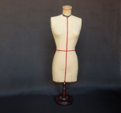 Mannequin ancien miniature - mannequin,