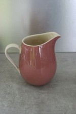 joli pot à lait cruche