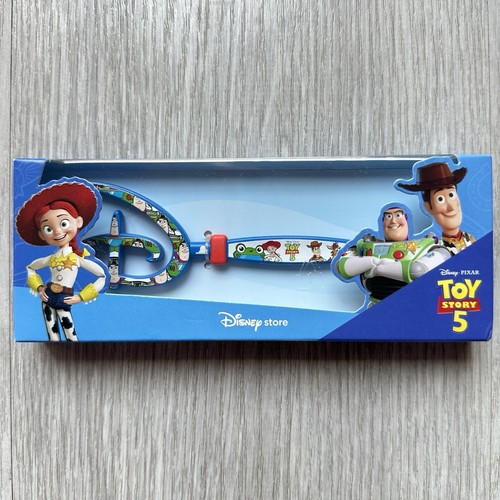 Disney store toy story 5 - store,,