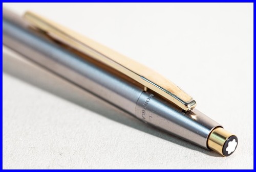 Stylo bille montblanc - À,