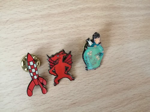 Lot pin tintin milou - pin's,
