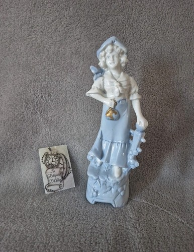 Statuette femme porcelaine - statuette,