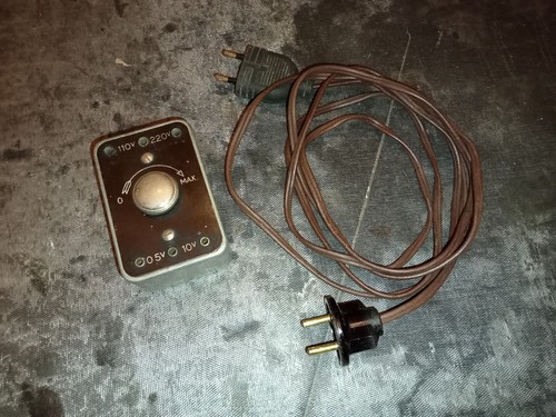 Ancien petit transformateur - transformateur,