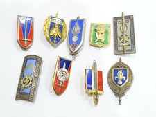 Lot de 9 insignes militaires