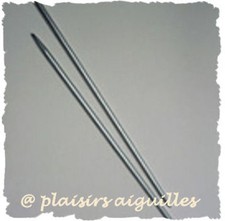AIGUILLES A TRICOTER 20 cm