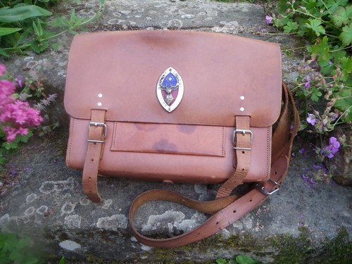 Ancienne sacoche cuir - ancienne, en