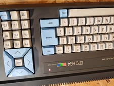 Amstrad 664 clavier QWERTY TOP