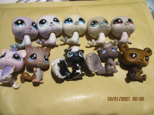 Lot figurines petshop - /,