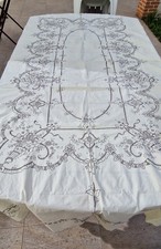 Service de table coton brodé  nappe 260 x 160 cm + 12 serviettes 40 X 40 cm Tbe