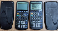 Lot de 2 calculatrices Texas Instruments TI-83  vintage collection