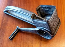 MOULI GRATER VINTAGE MOULINEX