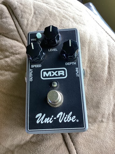 Mxr dunlop uni vibe - dunlop, uni-vibe