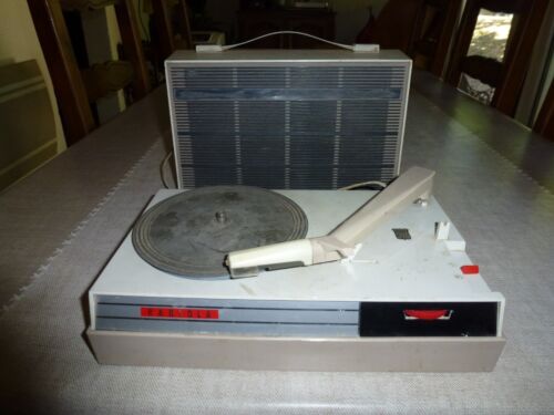 Petit tourne disques - tourne-disques, radiola