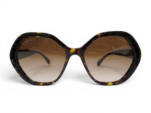 Lunettes soleil chanel - de,