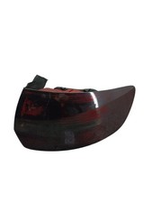 Feu arriere principal droit