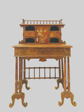 bureau à gradins époque
