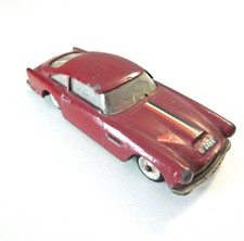 Coupé Aston-Martin DB4 Solido