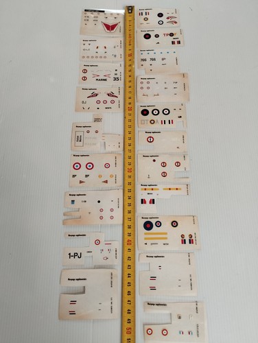 Lot décalcomanie pour avions